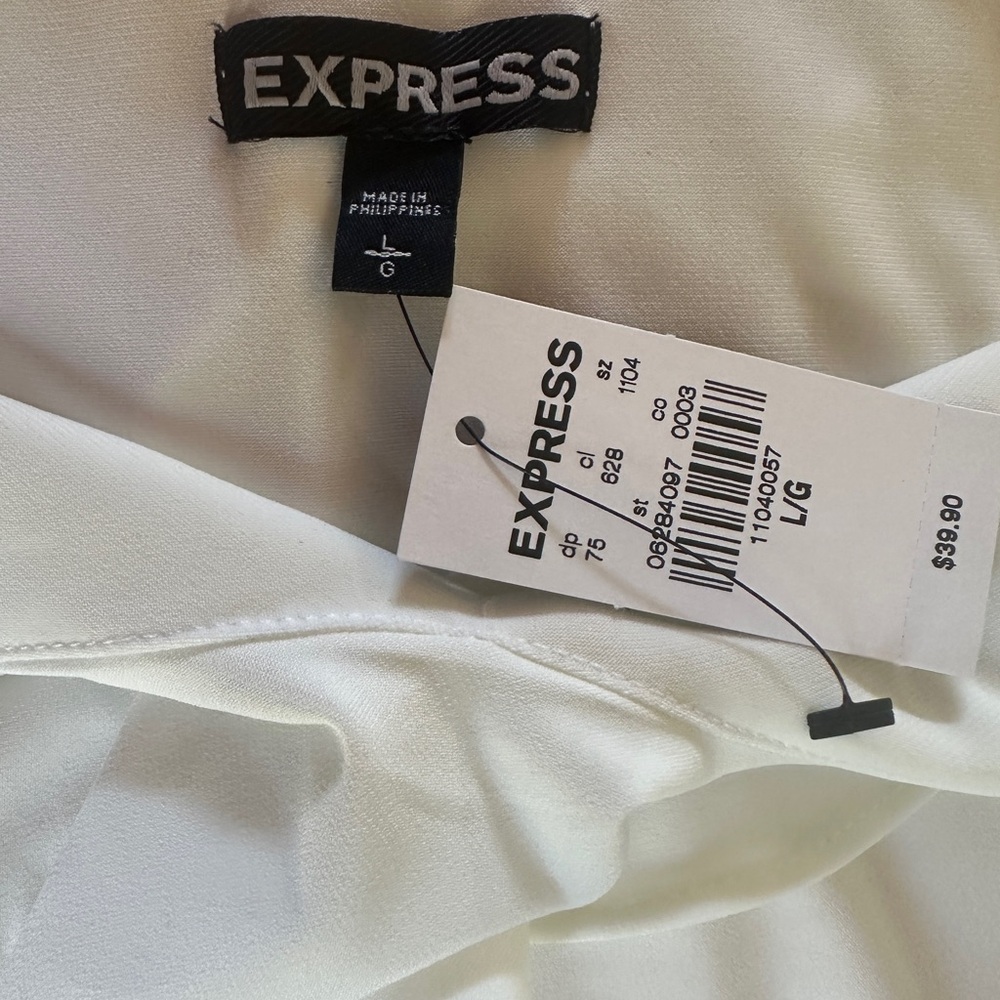 Express Ruffle Cold Shoulder Top - Picture 4 of 4